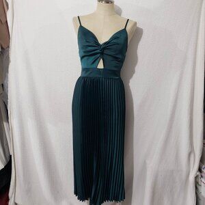 NEW Cupshe Live Life on The Beach Green Satin Pleated Midi Straps Dress S